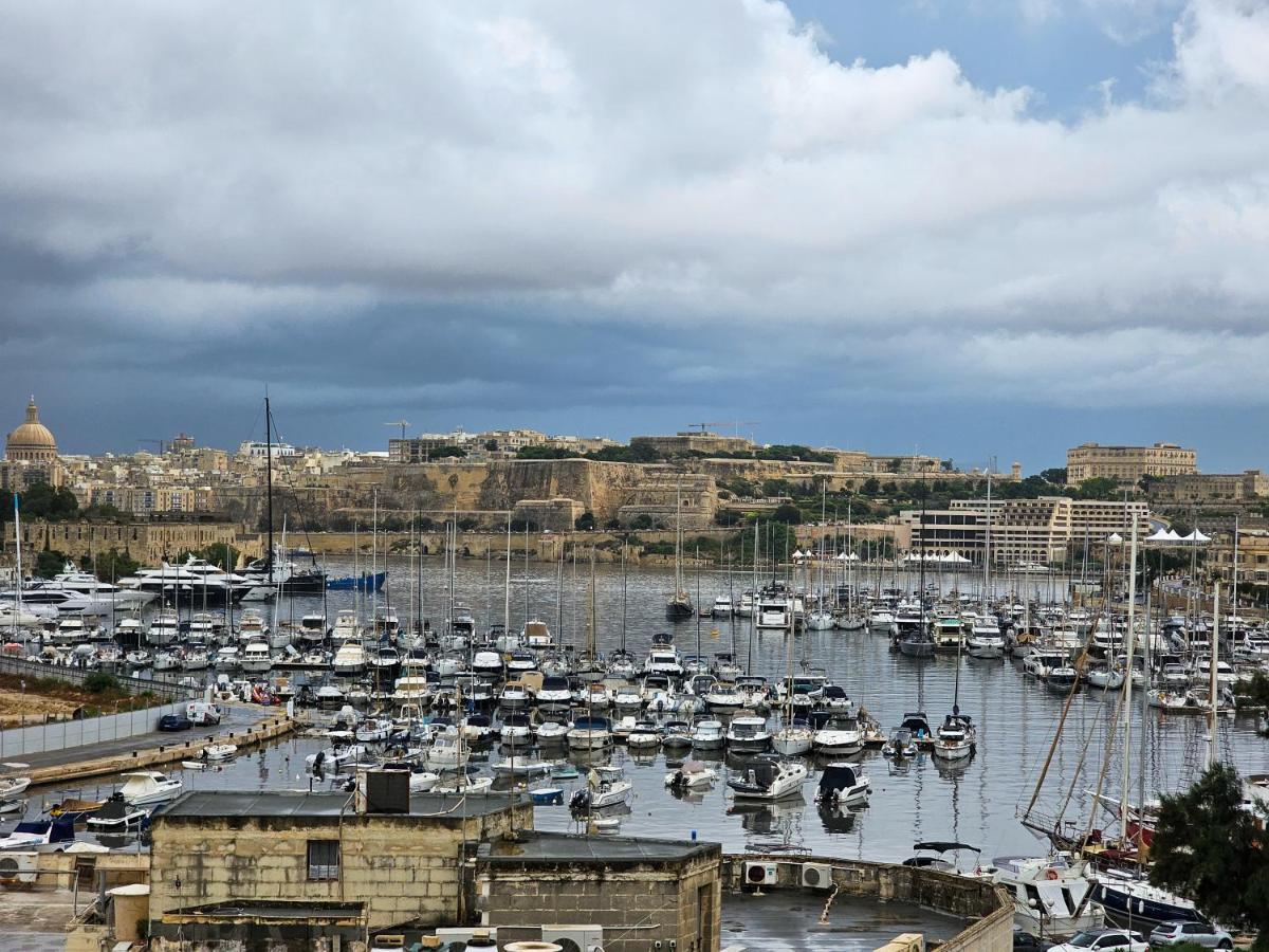 Mive Luxury Sea View Penthouse Apartment Gzira Exterior photo